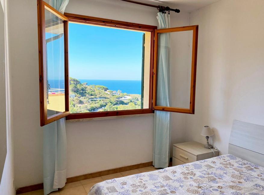 Capoliveri Appartamento Panoramico Con Terrazzo Bagian luar foto