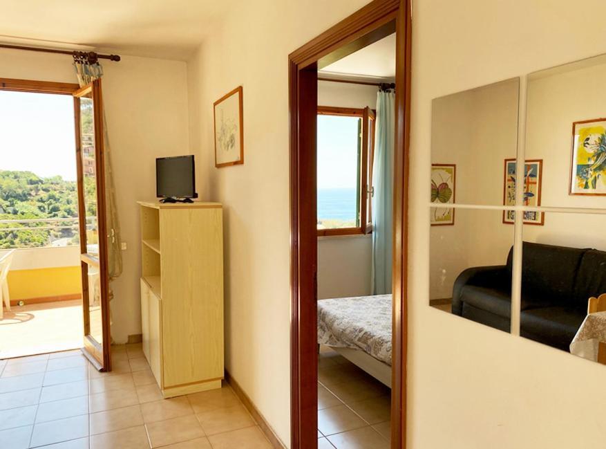 Capoliveri Appartamento Panoramico Con Terrazzo Bagian luar foto